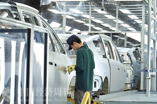 理想汽車“超級大腦” 驅(qū)動智能工廠革命，引領(lǐng)小車銷售新未來